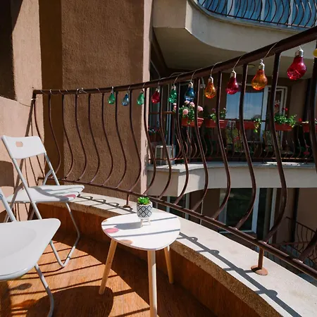 Centre With Free On-site Parking *