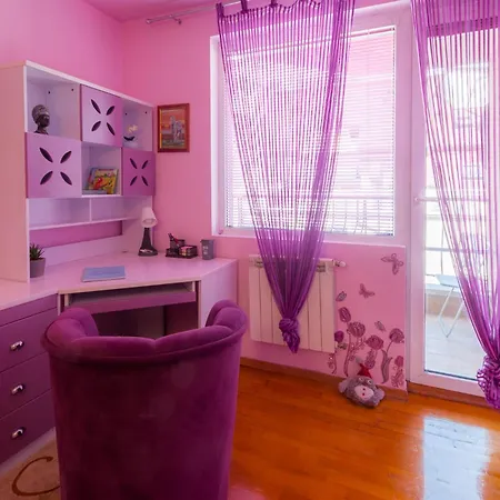 Centre With Free On-site Parking