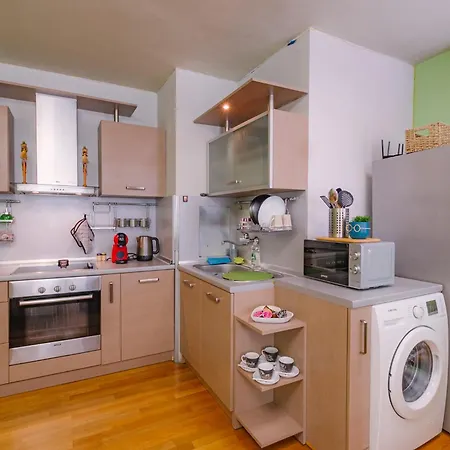 Centre With Free On-site Parking Apartment Sofia