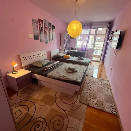 Appartement Center Spacious With Ac And Free Underground Parking *