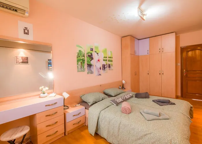 Centre With Free On-site Parking *