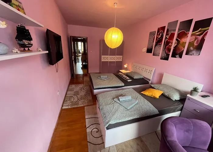 Centre With Free On-site Parking